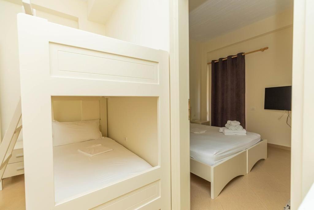 Premier Guest House Vlora Kültér fotó